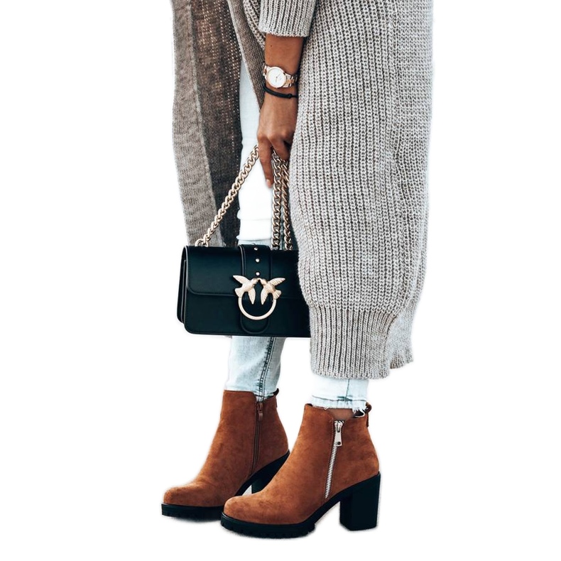 Velbloudí boty na malém postu hnědý