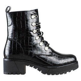 Bestelle Stylově izolovaní pracovníci černá