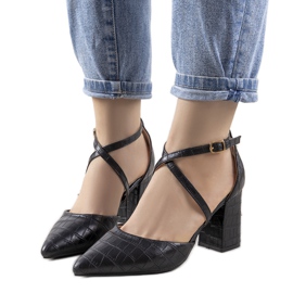 Černé lodičky na sloupku Strutt černá Černé lodičky na sloupku Strutt černá