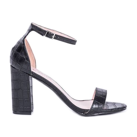 Černé sandály na sloupku Millo černá Černé sandály na sloupku Millo černá