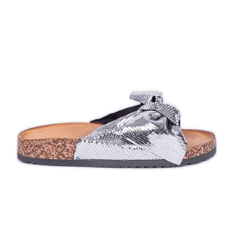 Lesklé stříbrné pantofle Cher stříbrný