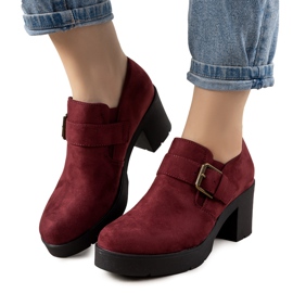 Maroon brogues na postu Leonie červené Maroon brogues na postu Leonie červené