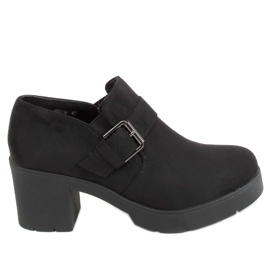 Černé dámské boty na podpatku 8B916 Black černý