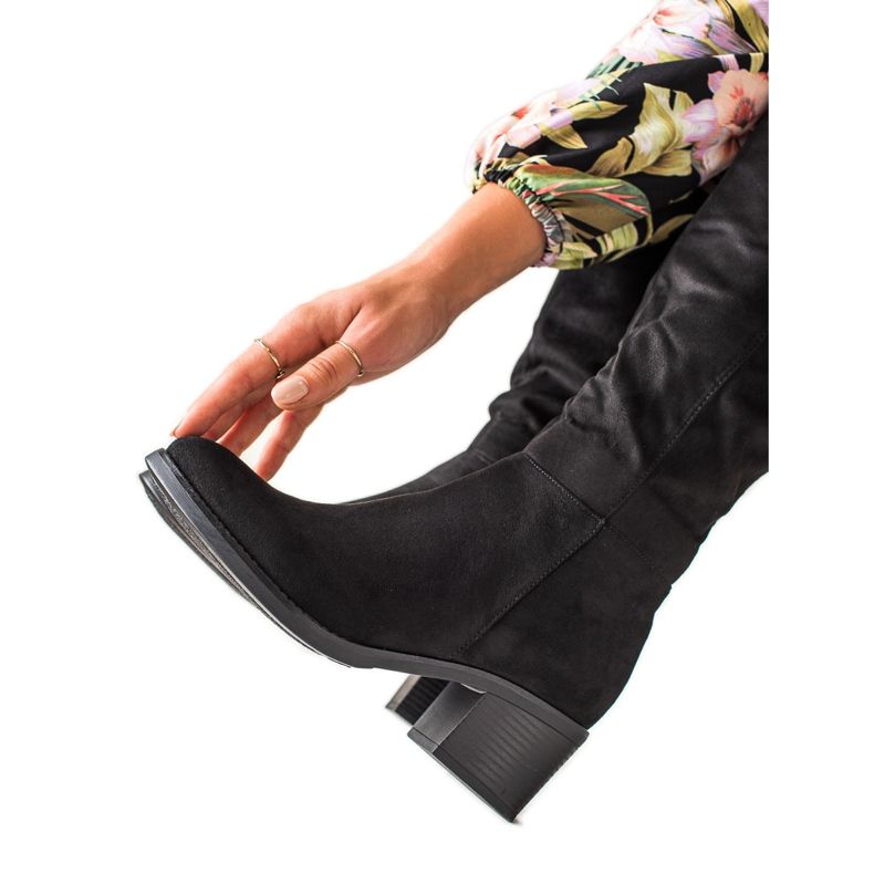 Černé boty VINCEZA černá