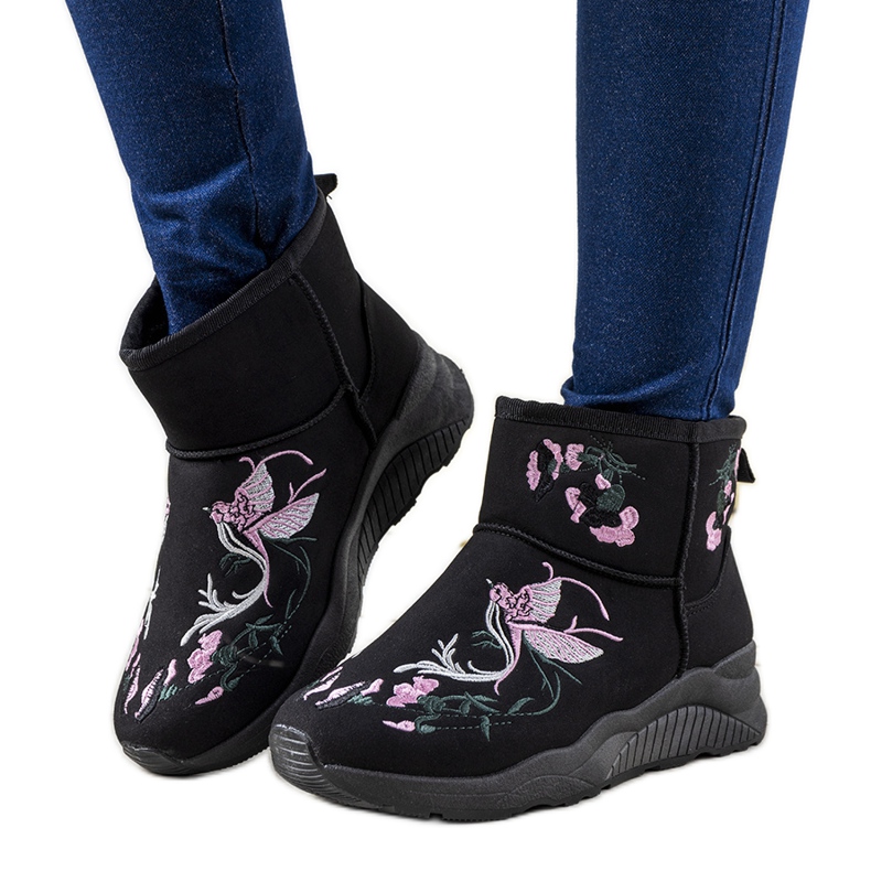 Černé sněhové boty s výšivkou Jamil černá