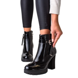 Janessa Stylové černé kozačky na vysokých podpatcích černá