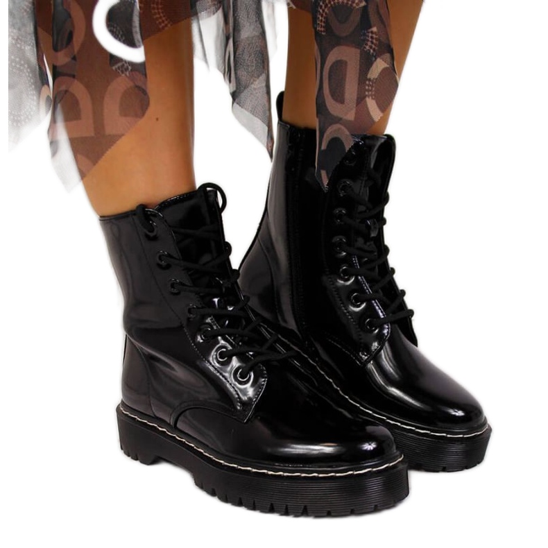 Teplé lakované boty Vinceza W JAN55A černé černá