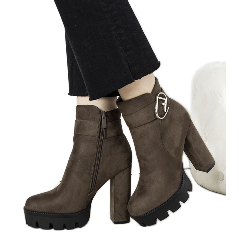 Zelené kotníkové boty na sloupku Coralie zelená