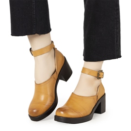 Velbloudí boty na postu Christiane hnědý