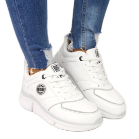 Sportovní obuv na platformě Big Star W II274314 bílá bílý