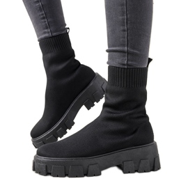 Černé kozačky na tlusté podrážce Randy černá