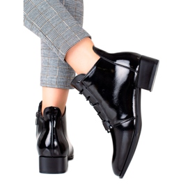 W. Potocki Elegantní lakované boty Potocki černý