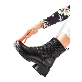 Bestelle Klasické prošívané trapery černý