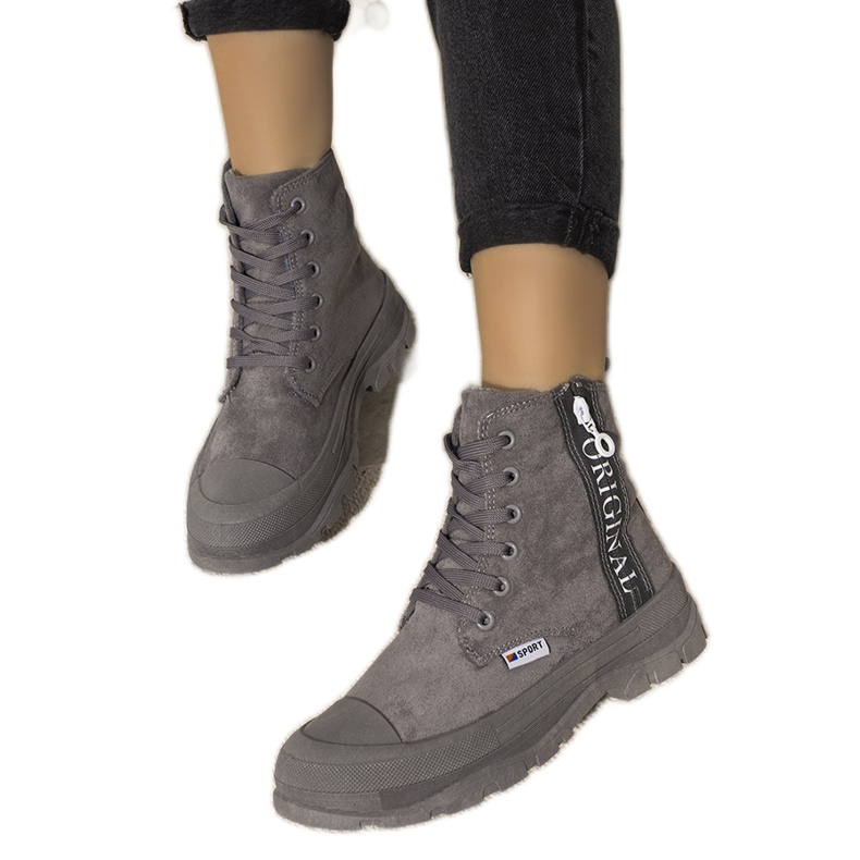 Šedé dámské zateplené kozačky Goris šedá