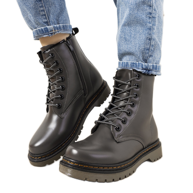 Šedé dámské zateplené kozačky značky Bruce šedá Šedé dámské zateplené kozačky značky Bruce šedá