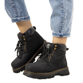 Černé, zateplené dámské kozačky značky Livia černá Černé, zateplené dámské kozačky značky Livia černá