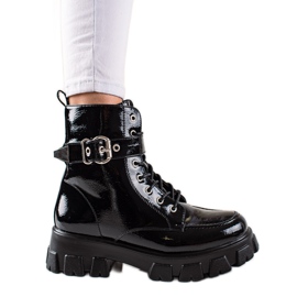 TRENDI Lakované Pracovníci Se Sponou černý