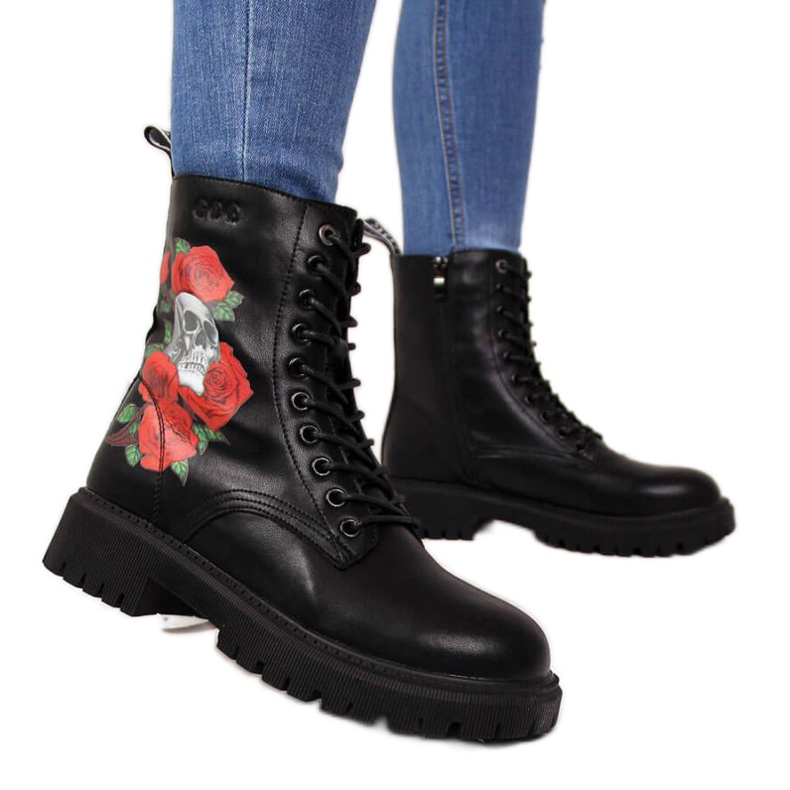 Kožené boty s černým potiskem Goe W II2N4044 bílý černá červené