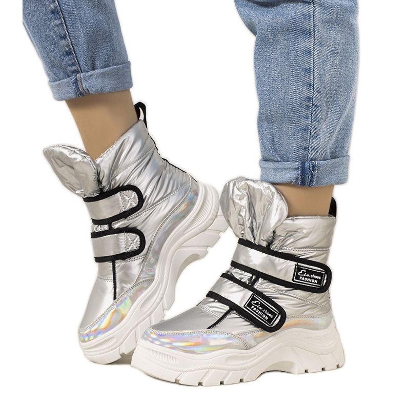 Stříbrné sněhule se suchým zipem Comforte stříbrný