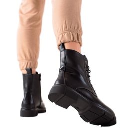 Ideal Shoes Klasické Workers Trappery černý