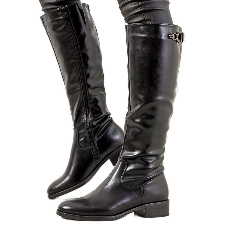 Černé zateplené kozačky pro ženy Largo černá Černé zateplené kozačky pro ženy Largo černá