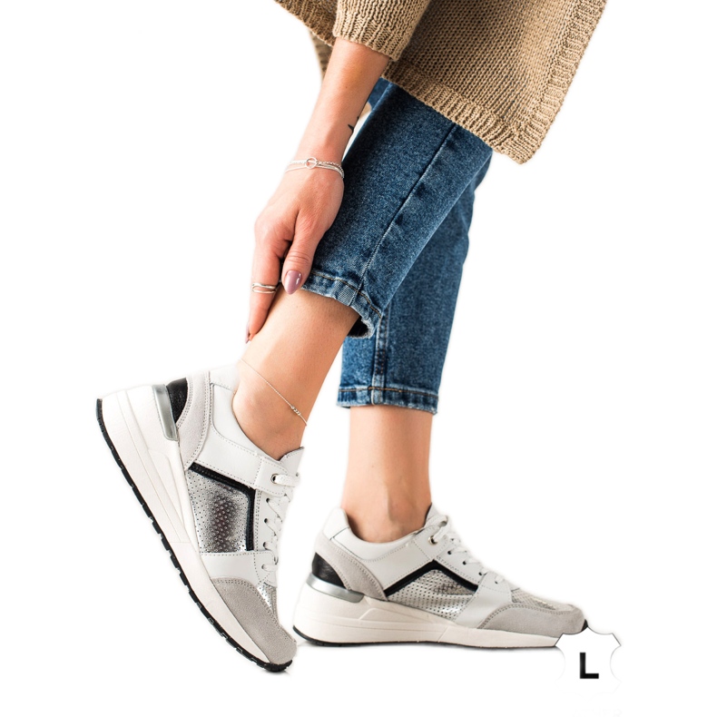 Evento Sportovní kožené tenisky bílý stříbrný Evento Sportovní kožené tenisky bílý stříbrný