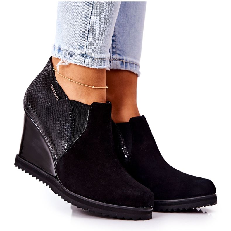 Boty na klínku se zvířecím vzorem Monnari 0990-020 Černá