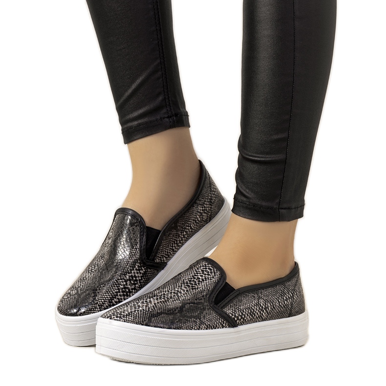 BM Šedé slip On Irving tenisky černá