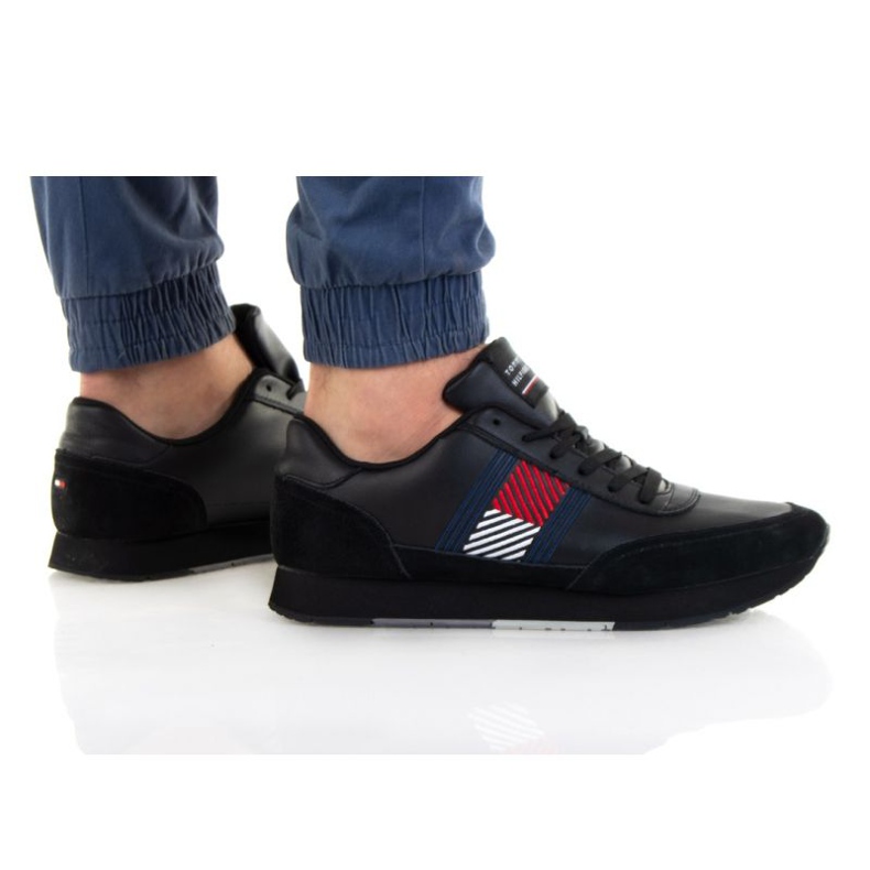 Tommy Hilfiger Essential Runner Fla M FM0FM03928 černá
