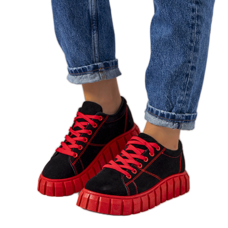 Černé tenisky se silnou podrážkou Liane černá červené