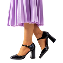 Černé lodičky na sloupku Clement černá