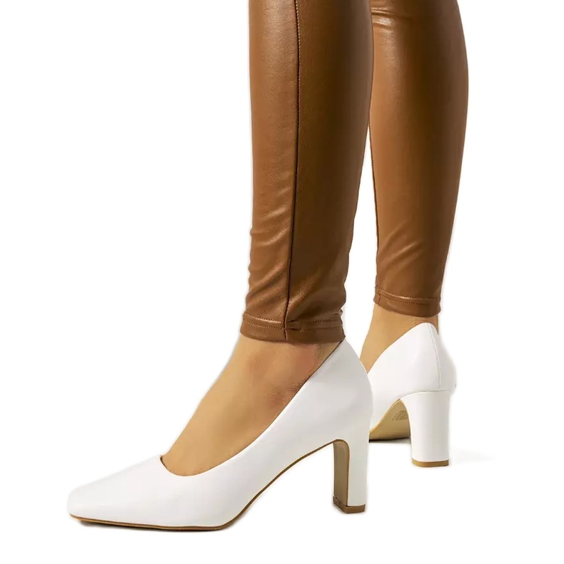 Dámské bílé lodičky Graves bílý ecru