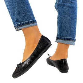 Černé baleríny s prolamovaným vzorem Negrete černý