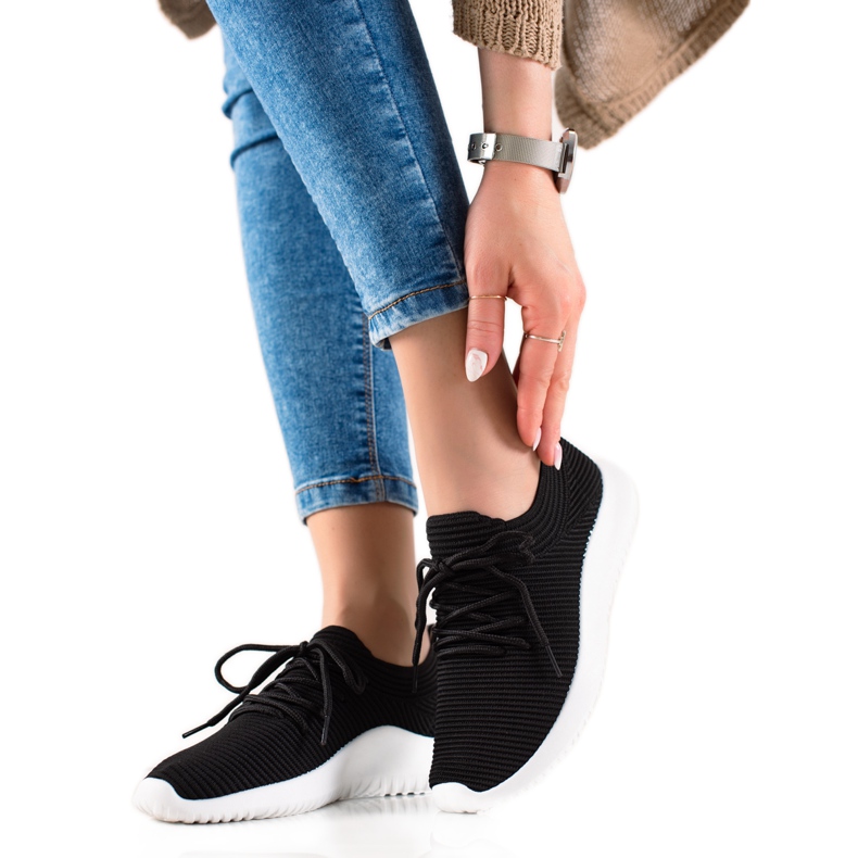 TRENDI Lehké sportovní tenisky černá