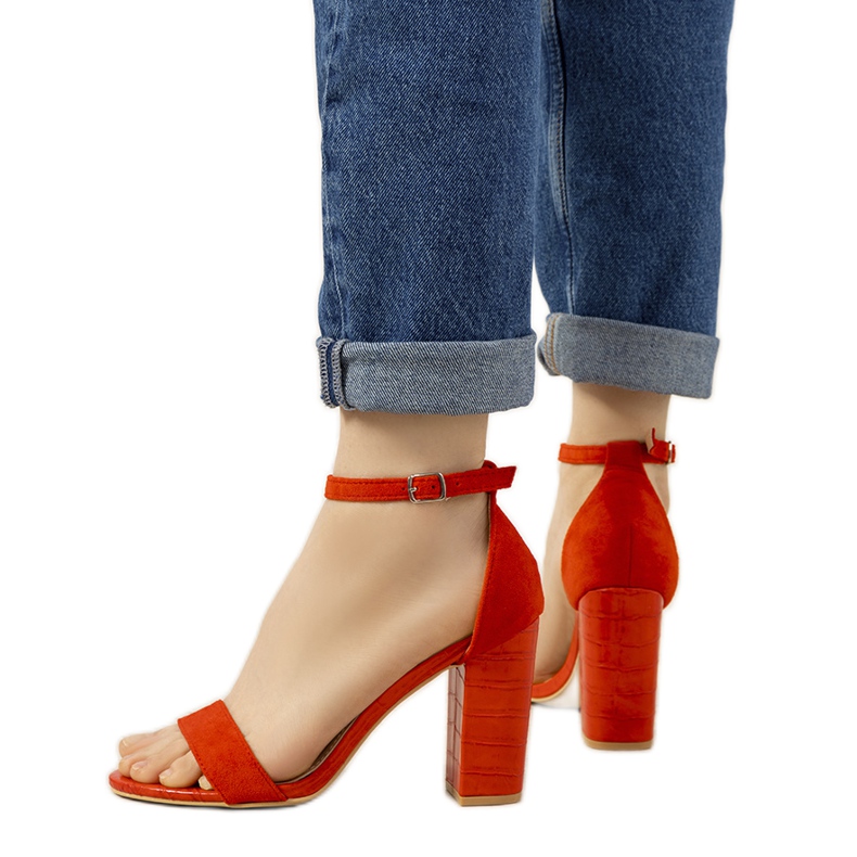 BM Červené lodičky na sloupku s hadím vzorem Dolores