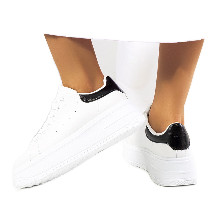 Bílé tenisky na vysoké platformě Lelica bílý