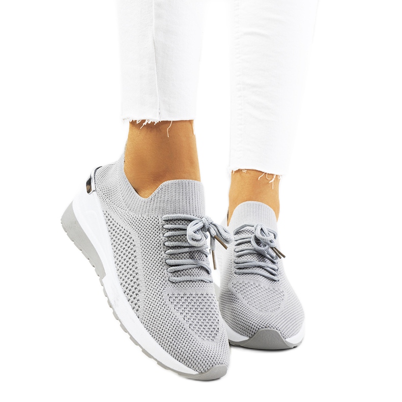 Šedé tenisky na klínku Sabelia šedá Šedé tenisky na klínku Sabelia šedá