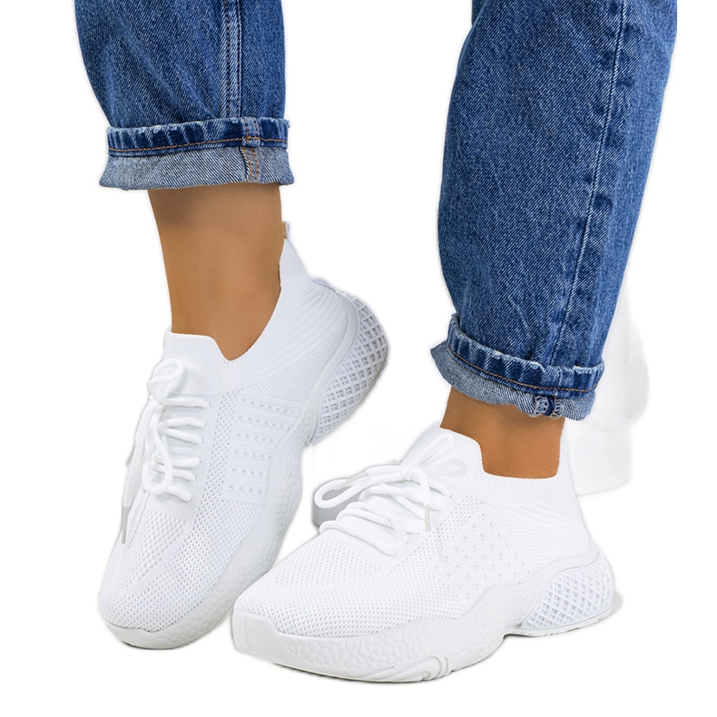 Bílé sportovní tenisky Donatil bílý Bílé sportovní tenisky Donatil bílý