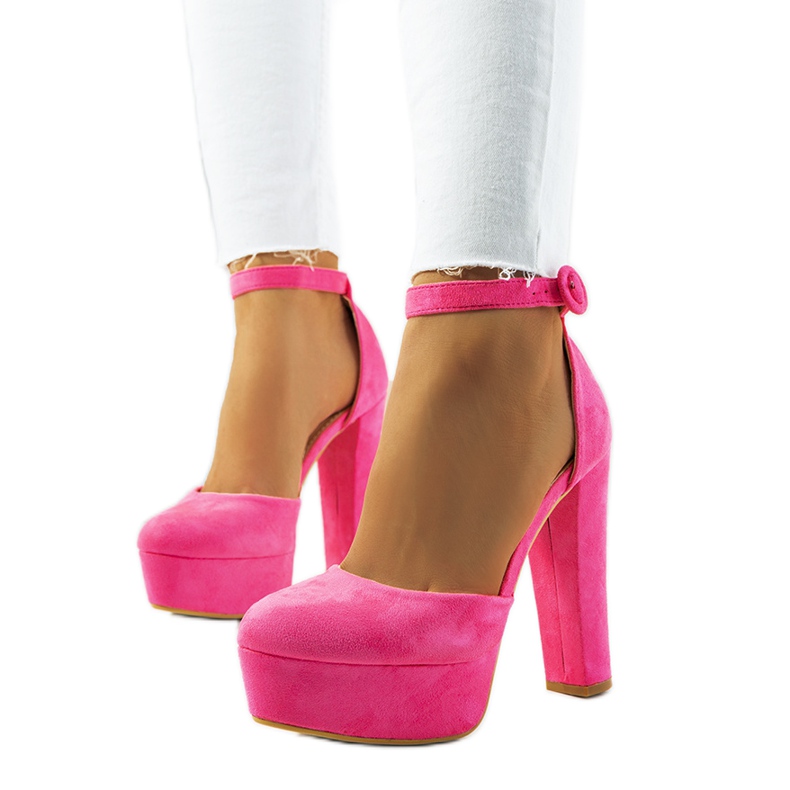 Růžové neonové lodičky na sloupku Valby růžový