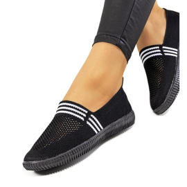 Černé prolamované tenisky Tanya černá Černé prolamované tenisky Tanya černá