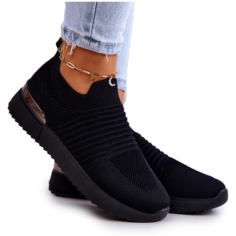 News Černá textilní sportovní obuv Lorento News Černá textilní sportovní obuv Lorento