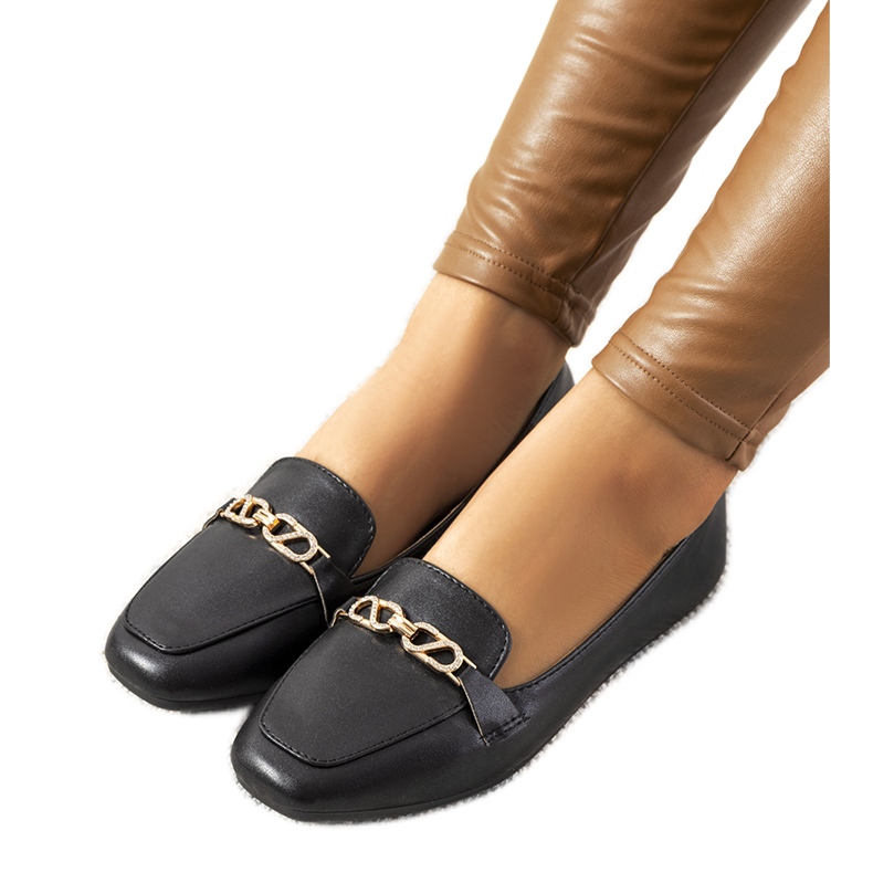 Černé mokasíny s hranatou špičkou od Milder černá