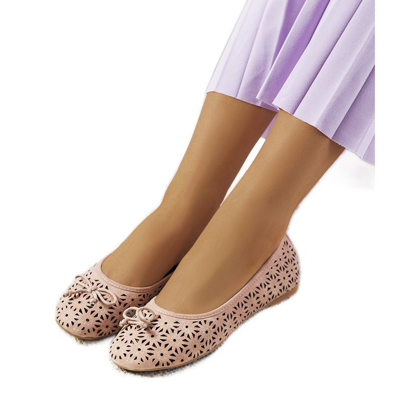 Růžové prolamované balerínky Betta růžový Růžové prolamované balerínky Betta růžový