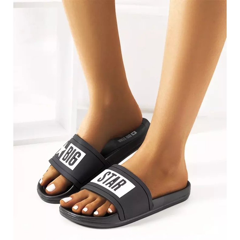 Černé dámské pantofle Big Star DD274A266 černá