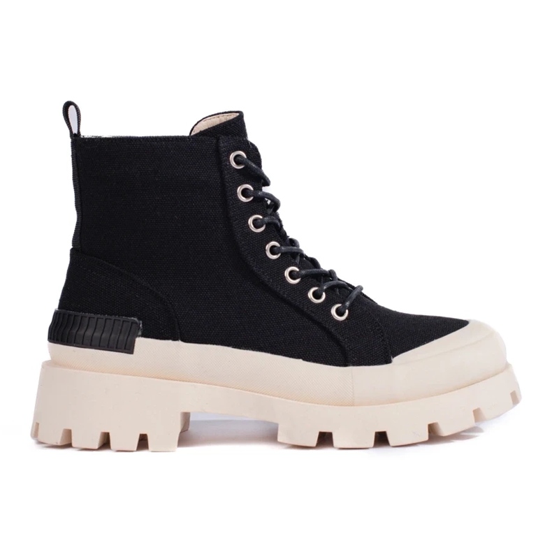 Lapače na platformě S. Barski černá