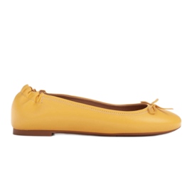 Marco Shoes Baleríny vyrobené z jemné lícové kůže žluť