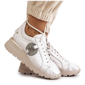 Kožená sportovní obuv na klínku Maciejka 05492-04 Béžová béžový Kožená sportovní obuv na klínku Maciejka 05492-04 Béžová béžový