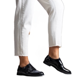 Černé lakované boty Davide černý