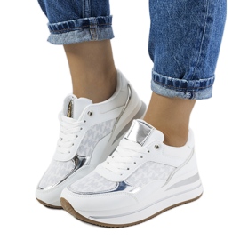 Bílé tenisky od Farnese bílý stříbro