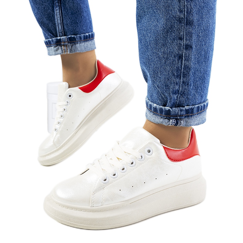 Bílé perleťové dámské tenisky Neera bílý červené